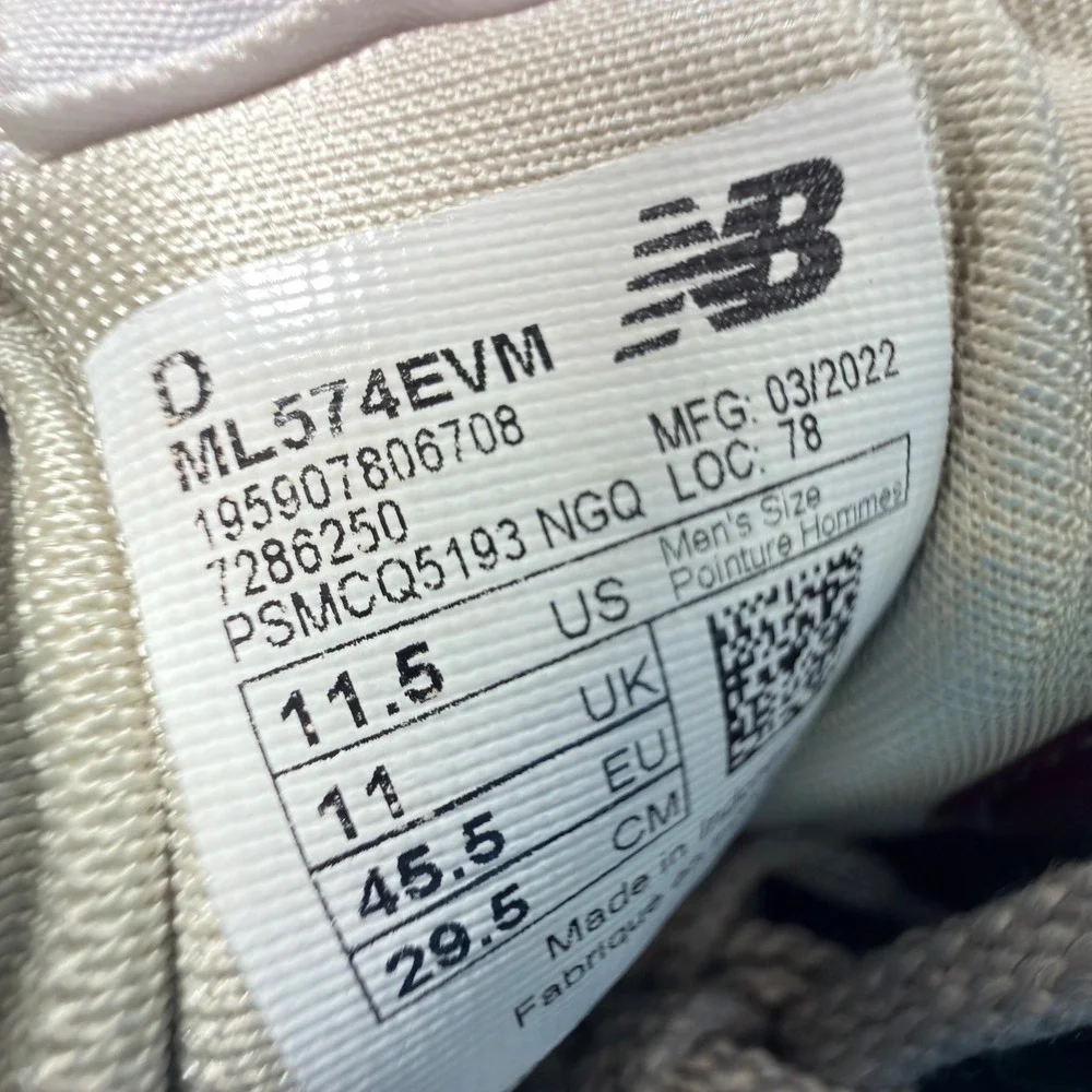 New Balance 574 Core ML574EVM Burgundy Suede Sneakers Men's‎ 11.5 Classic